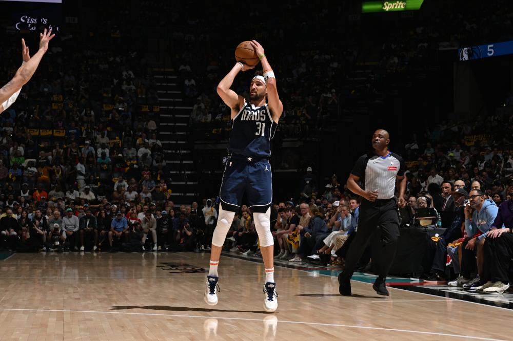 这位后卫以 这位后卫以